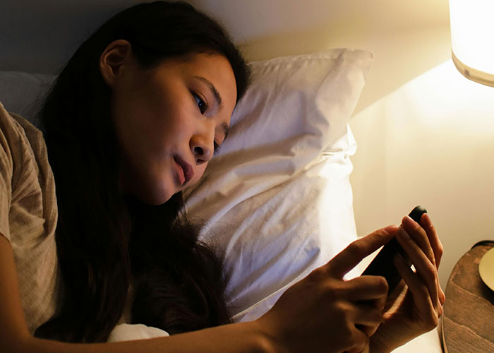 Woman Can’t Believe Boyfriend Supports Female Friend In Her Time Of Need, Does Something Drastic Woman Can’t Believe Boyfriend Supports Female Friend In Her Time Of Need, Does Something Drastic