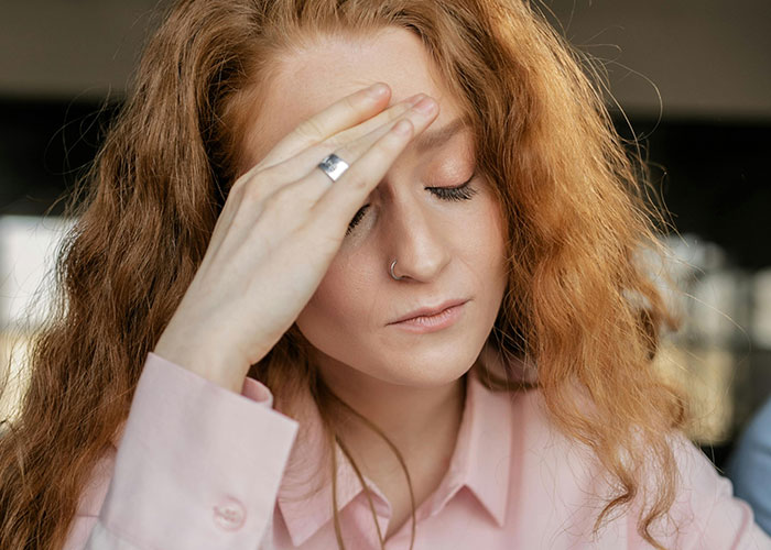 Woman Can’t Believe Boyfriend Supports Female Friend In Her Time Of Need, Does Something Drastic Woman Can’t Believe Boyfriend Supports Female Friend In Her Time Of Need, Does Something Drastic