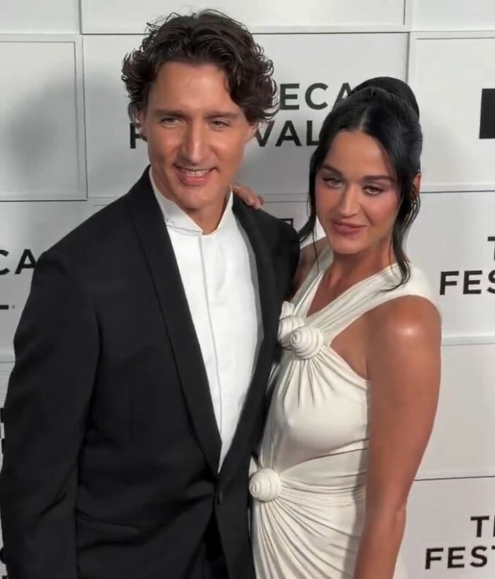 Katy Perry And Justin Trudeau Key Detail On The Red Carpet Has Fans Convinced She’s Pregnant Katy Perry And Justin Trudeau Key Detail On The Red Carpet Has Fans Convinced She’s Pregnant