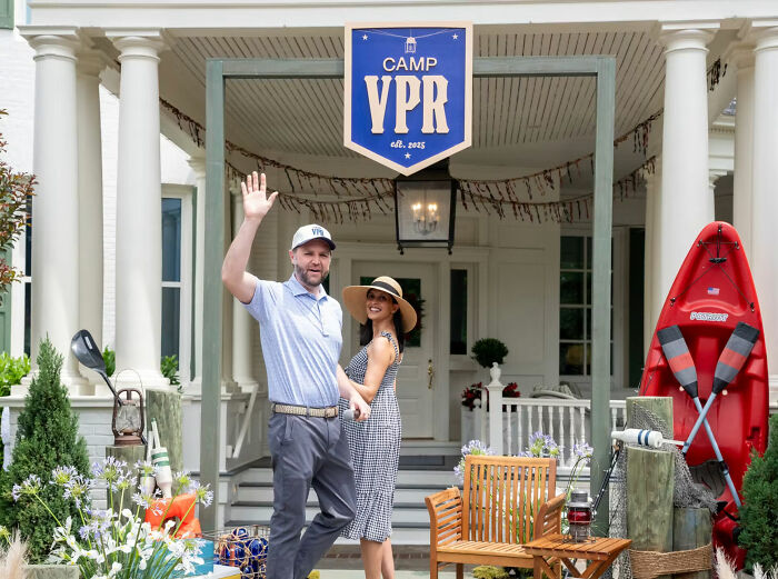 JD Vance’s New Look Has People Convinced Trump’s Words Have Finally Gotten To Him: “Wasting Away” JD Vance’s New Look Has People Convinced Trump’s Words Have Finally Gotten To Him: “Wasting Away”