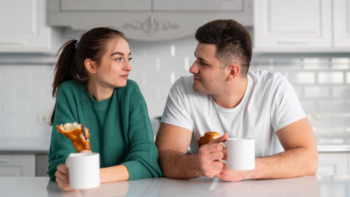 Guy Finds Out That Daughter’s Fiancé Dated Men Before, She’s Mad As He Wants Her To Sign A Prenup Guy Finds Out That Daughter’s Fiancé Dated Men Before, She’s Mad As He Wants Her To Sign A Prenup