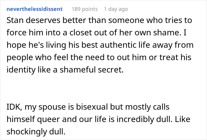 Guy Finds Out That Daughter’s Fiancé Dated Men Before, She’s Mad As He Wants Her To Sign A Prenup Guy Finds Out That Daughter’s Fiancé Dated Men Before, She’s Mad As He Wants Her To Sign A Prenup