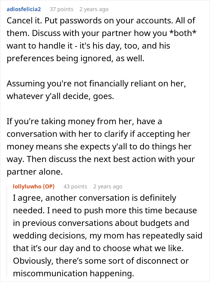 “BIG Mistake”: Bride Reflects On Wedding One Year Later, Has Sage Advice For Engaged Couples “BIG Mistake”: Bride Reflects On Wedding One Year Later, Has Sage Advice For Engaged Couples