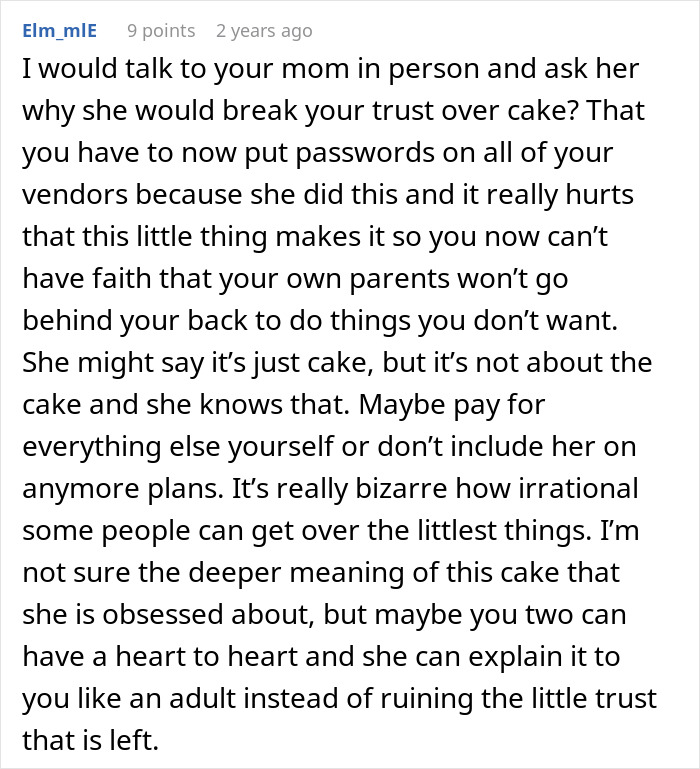 “BIG Mistake”: Bride Reflects On Wedding One Year Later, Has Sage Advice For Engaged Couples “BIG Mistake”: Bride Reflects On Wedding One Year Later, Has Sage Advice For Engaged Couples