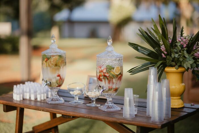 30 Brides Who Caused A Massive Mess At Their Weddings 30 Brides Who Caused A Massive Mess At Their Weddings