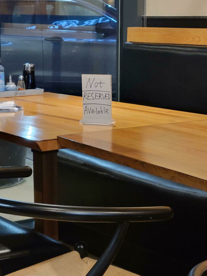 65 Signs That Somehow Made It All The Way To Installation 65 Signs That Somehow Made It All The Way To Installation