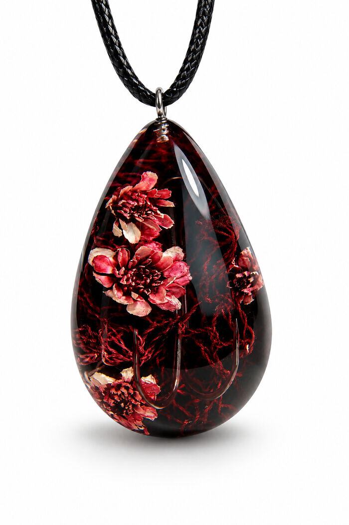 This Ukrainian Artist Uses Nature And Personal Artifacts To Transform Pain Into Resin Jewelry Pieces (20 Pics) This Ukrainian Artist Uses Nature And Personal Artifacts To Transform Pain Into Resin Jewelry Pieces (20 Pics)