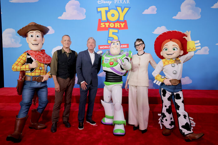 Joan Cusack Makes Rare Confession About Abandoning Hollywood Before ‘Toy Story 5’ Return Joan Cusack Makes Rare Confession About Abandoning Hollywood Before ‘Toy Story 5’ Return