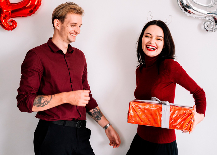 Experts Warn ‘Spoiled Pig Syndrome’ Could Be The Bizarre Relationship Trend That Ruins Modern Dating Experts Warn ‘Spoiled Pig Syndrome’ Could Be The Bizarre Relationship Trend That Ruins Modern Dating