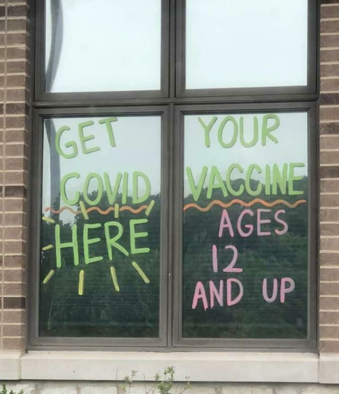 “No Safety Smoking First”: 55 Of The Funniest Signs Ever Spotted In The Wild “No Safety Smoking First”: 55 Of The Funniest Signs Ever Spotted In The Wild