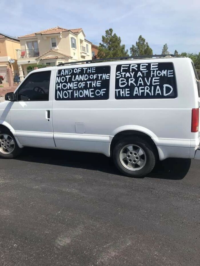 “No Safety Smoking First”: 55 Of The Funniest Signs Ever Spotted In The Wild “No Safety Smoking First”: 55 Of The Funniest Signs Ever Spotted In The Wild