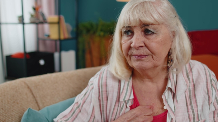 Guest Shamed Over Sleeveless Top And “White” Outfit Gets Unexpected Revenge
