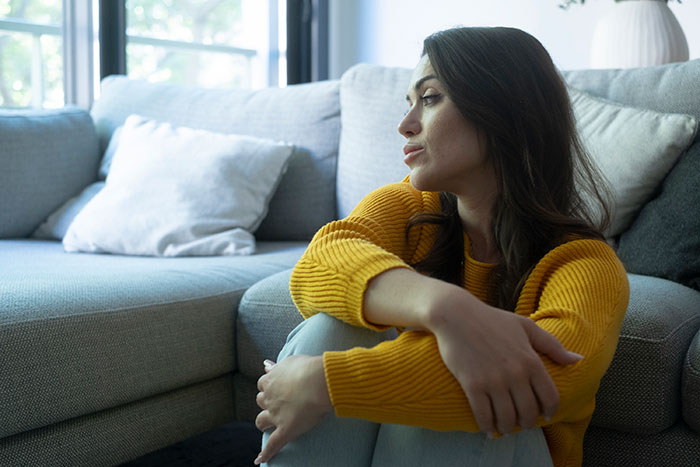 Wife Discovers Hubby’s Secret Calls With His Ex, Finally Understands Why She Always Feels Invisible Wife Discovers Hubby’s Secret Calls With His Ex, Finally Understands Why She Always Feels Invisible