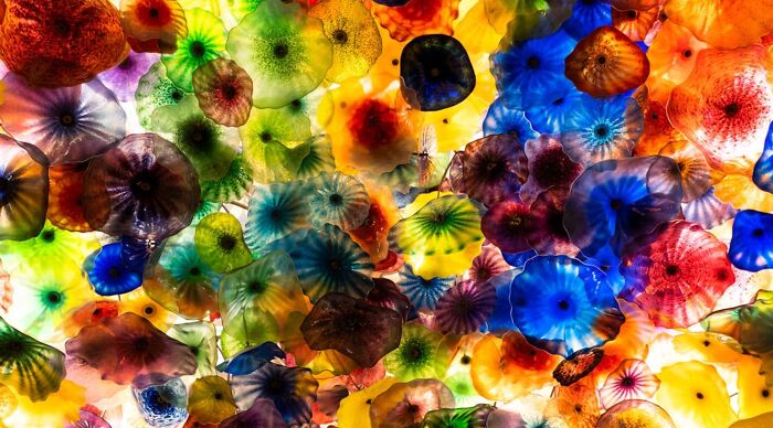 Think Fast And Choose The Right Color: Reveal If You Trust Your Eyes Too Much With 18 Questions Think Fast And Choose The Right Color: Reveal If You Trust Your Eyes Too Much With 18 Questions