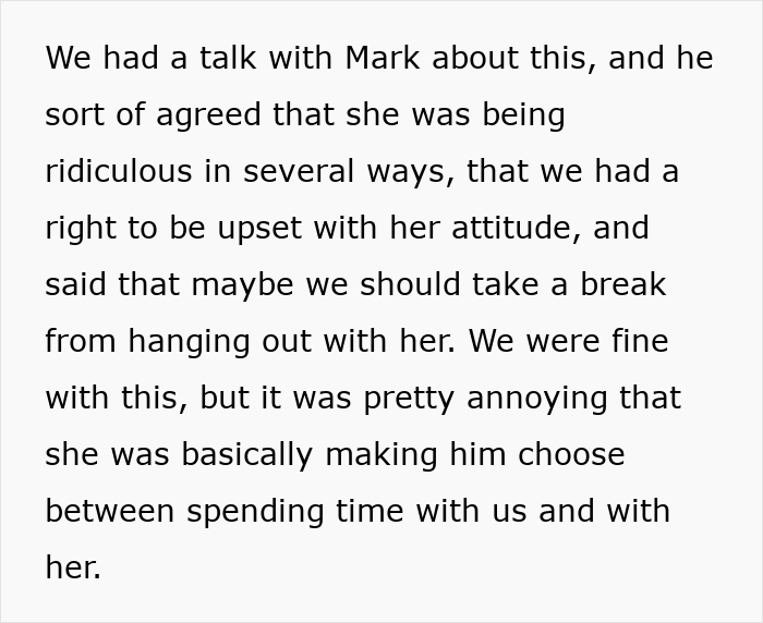 Couple Turns Every Date Night Into An Argument, Friends Shocked They Actually Make It To The Wedding Couple Turns Every Date Night Into An Argument, Friends Shocked They Actually Make It To The Wedding