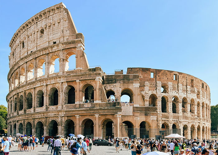 After US Tourists Are ‘Tricked’ Into Paying 44 Euros For Two Ice Creams In Rome, Expert Gives Travel Warning After US Tourists Are ‘Tricked’ Into Paying 44 Euros For Two Ice Creams In Rome, Expert Gives Travel Warning
