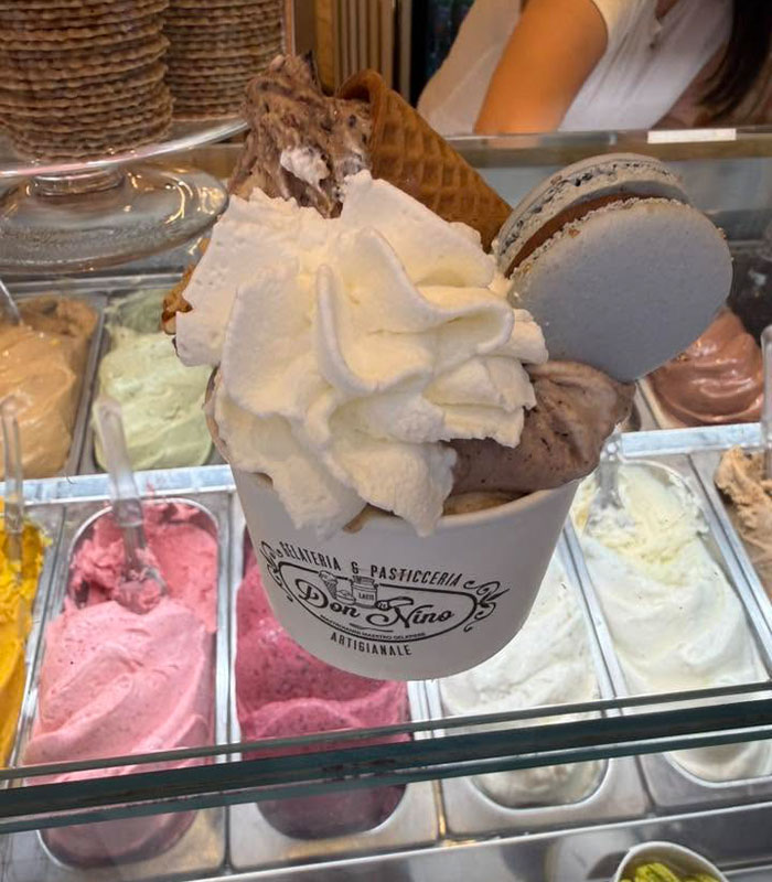 After US Tourists Are ‘Tricked’ Into Paying 44 Euros For Two Ice Creams In Rome, Expert Gives Travel Warning After US Tourists Are ‘Tricked’ Into Paying 44 Euros For Two Ice Creams In Rome, Expert Gives Travel Warning