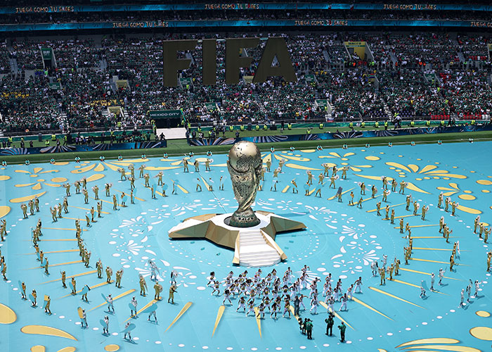 “That Didn’t Look Like Her”: Shakira’s World Cup 2026 Opening Show Fuels Speculation About Altered Appearance “That Didn’t Look Like Her”: Shakira’s World Cup 2026 Opening Show Fuels Speculation About Altered Appearance