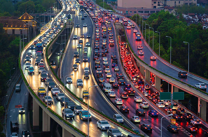 59 Unwritten Rules Between Strangers That Make The World A Better Place