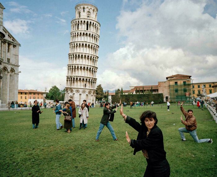 63 Real And Charming Photos That Captured Special And Mundane Moments Of The Past Decades