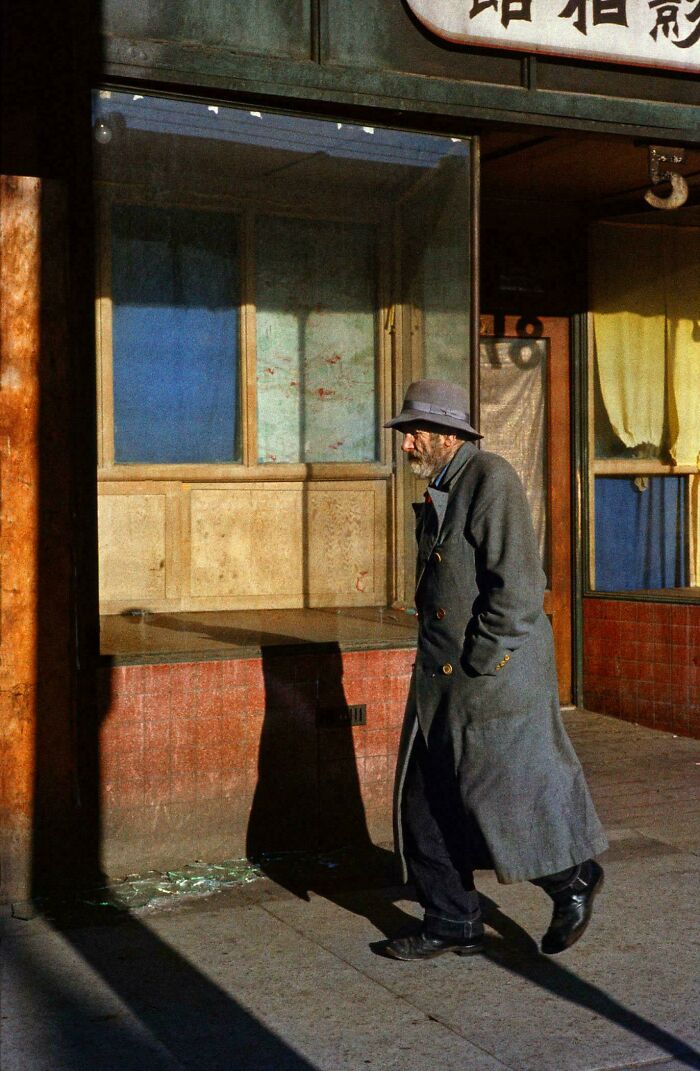 63 Real And Charming Photos That Captured Special And Mundane Moments Of The Past Decades