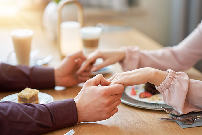 Guy Finally Decides To Propose When He&rsquo;s Ready, Gets A Rude Awakening Instead Of A &lsquo;Yes&rsquo;