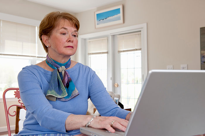 Woman Discovers Her Mom&rsquo;s Secret Plans For Her Wedding Day, Cuts Off Every Family Member Involved