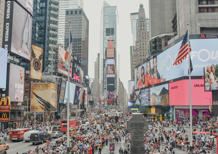 Giant Inflatable Of Elon Musk Mysteriously Appears In Times Square With Scathing Message Giant Inflatable Of Elon Musk Mysteriously Appears In Times Square With Scathing Message