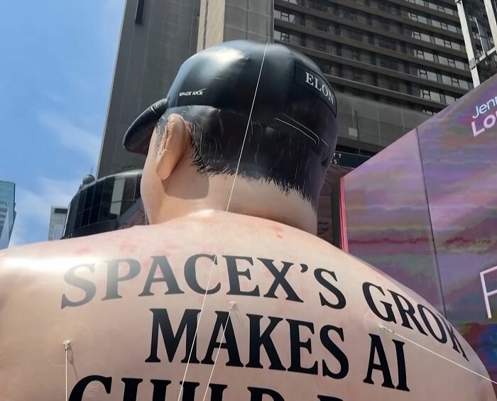 Giant Inflatable Of Elon Musk Mysteriously Appears In Times Square With Scathing Message Giant Inflatable Of Elon Musk Mysteriously Appears In Times Square With Scathing Message