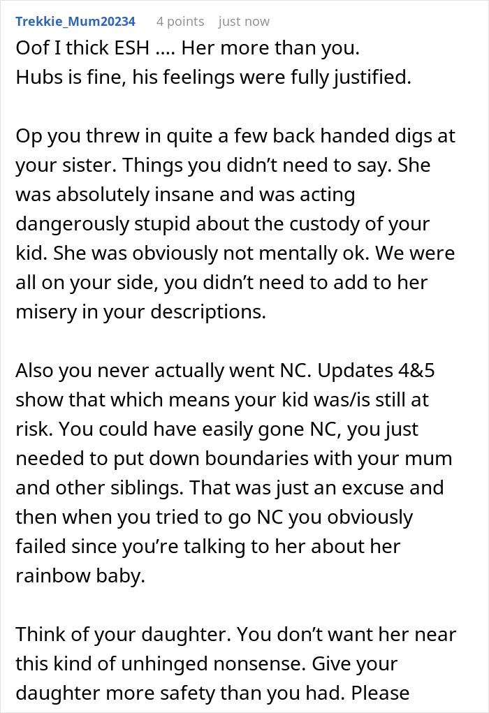 Half-Sister Claims Newborn Baby As Her Own, Actual Mom Responds By Cutting Contact Half-Sister Claims Newborn Baby As Her Own, Actual Mom Responds By Cutting Contact