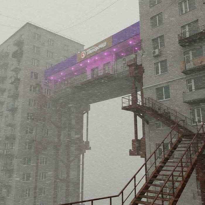64 Scary Photos That Prove We’re Currently Living In An Urban Hell