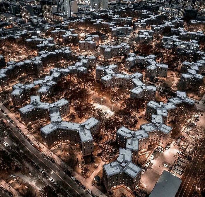 64 Scary Photos That Prove We’re Currently Living In An Urban Hell