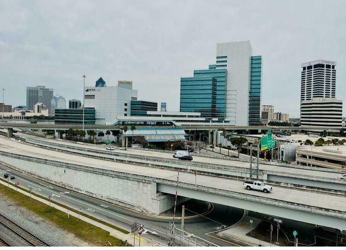 64 Scary Photos That Prove We’re Currently Living In An Urban Hell