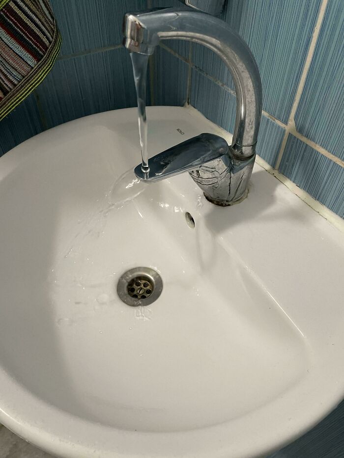 &ldquo;Intrigued And Disgusted By It&rdquo;: 81 Hilariously Awful Design Fails That Should Never Have Been Approved (New Pics)