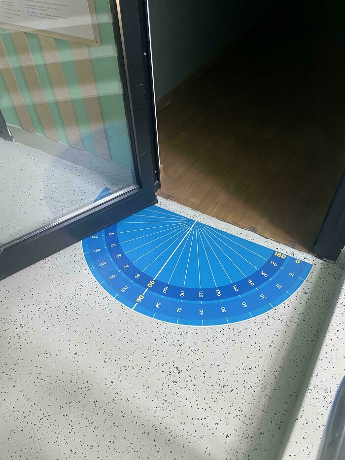 &ldquo;Intrigued And Disgusted By It&rdquo;: 81 Hilariously Awful Design Fails That Should Never Have Been Approved (New Pics)