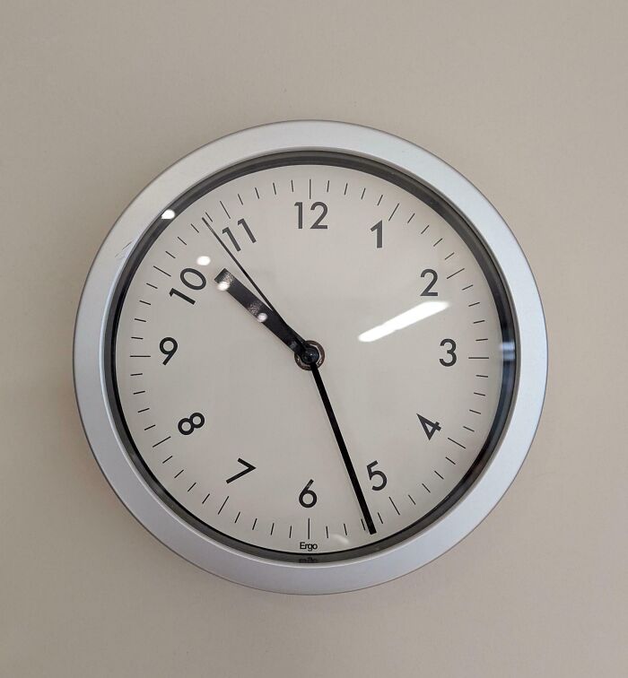 &ldquo;Intrigued And Disgusted By It&rdquo;: 81 Hilariously Awful Design Fails That Should Never Have Been Approved (New Pics)