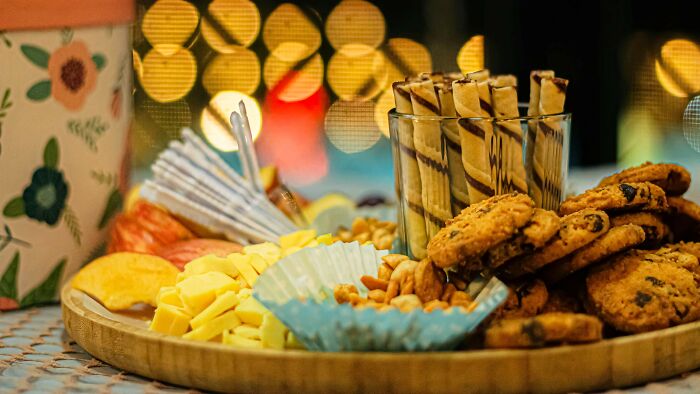 &ldquo;Is She Overreacting?&rdquo;: Vote On 10 Real-Life Scenarios That Have People Second-Guessing
