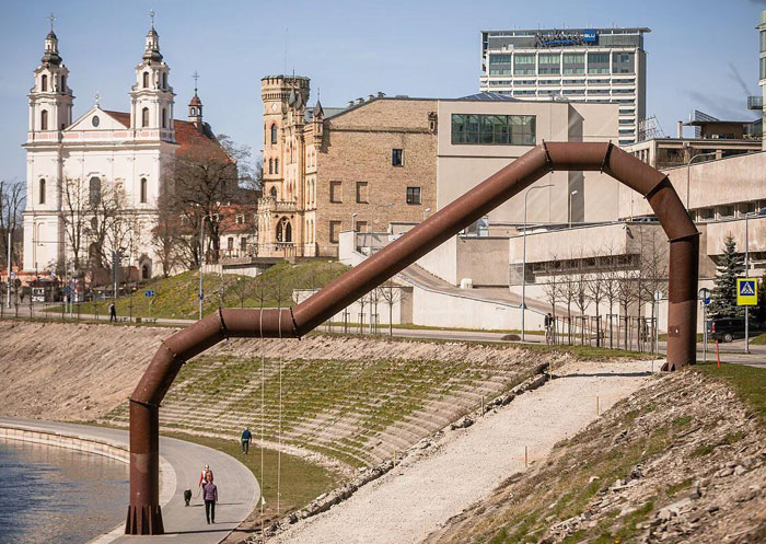 54 Of The Ugliest Monuments From Around The World 54 Of The Ugliest Monuments From Around The World