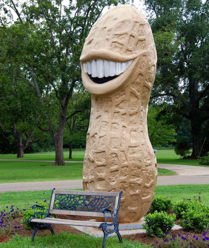 54 Of The Ugliest Monuments From Around The World 54 Of The Ugliest Monuments From Around The World