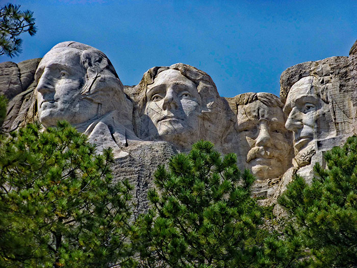 54 Of The Ugliest Monuments From Around The World 54 Of The Ugliest Monuments From Around The World