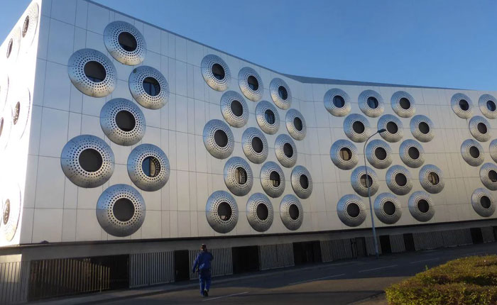 54 Of The Ugliest Monuments From Around The World 54 Of The Ugliest Monuments From Around The World