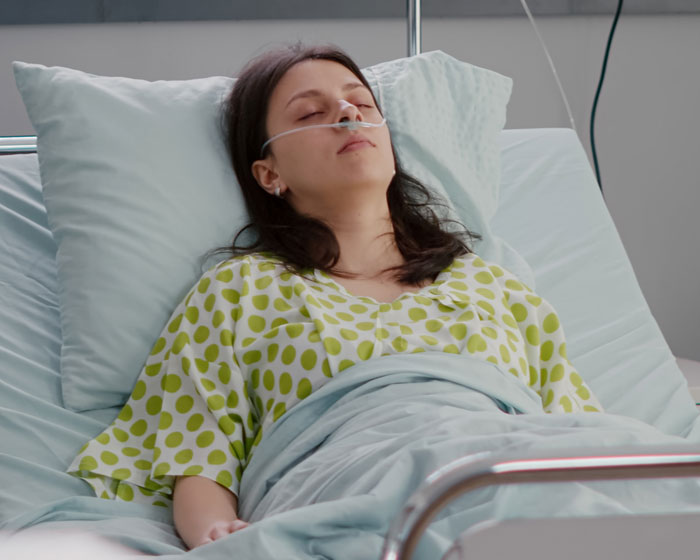 Girlfriend Breaks Her Back, Homophobic Parents Leave The Couple To Handle Everything Alone