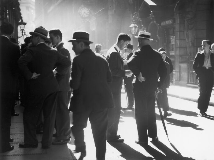 “AI-Caused Great Depression”: 67 People Share 10-Year Predictions That Society Is Not Ready For “AI-Caused Great Depression”: 67 People Share 10-Year Predictions That Society Is Not Ready For