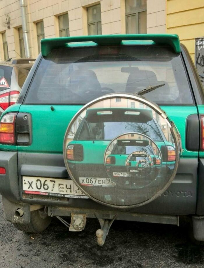 73 Cursed Images That Will Probably Refuse To Leave Your Mind For A While (New Pics) 73 Cursed Images That Will Probably Refuse To Leave Your Mind For A While (New Pics)