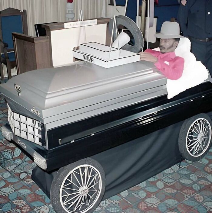 73 Cursed Images That Will Probably Refuse To Leave Your Mind For A While (New Pics) 73 Cursed Images That Will Probably Refuse To Leave Your Mind For A While (New Pics)