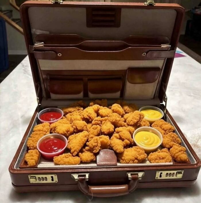 73 Cursed Images That Will Probably Refuse To Leave Your Mind For A While (New Pics) 73 Cursed Images That Will Probably Refuse To Leave Your Mind For A While (New Pics)