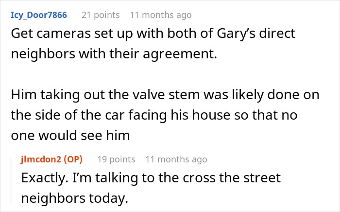Couple Are Warned About Nightmare Neighbor, Move In Across The Road Anyway, Regret It Immediately Couple Are Warned About Nightmare Neighbor, Move In Across The Road Anyway, Regret It Immediately