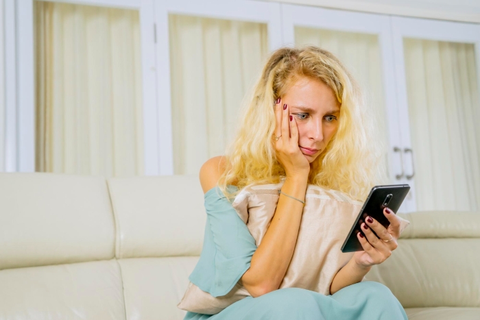 Woman Starts Dating Guy, Realizes He Might Have Been Lying About Being Single: “Stealing Her Boyfriend” Woman Starts Dating Guy, Realizes He Might Have Been Lying About Being Single: “Stealing Her Boyfriend”