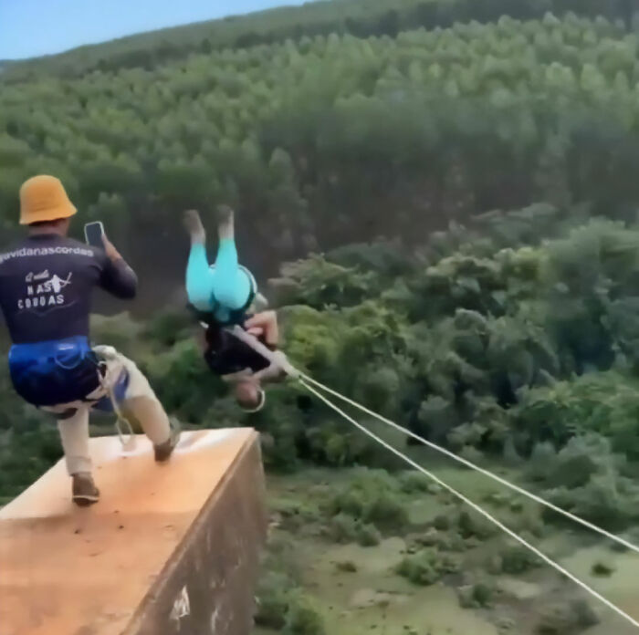 Parents Strike A Nerve As Kids Bungee Jump From Bridge Where Woman Lost Her Life After Rookie Mistake By Staff
