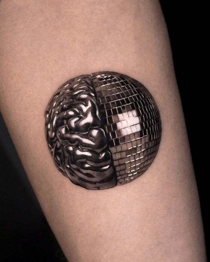 This Tattoo Artist Creates Chrome Tattoos So Real They Look Like Liquid Metal Under The Skin (30 Pics) This Tattoo Artist Creates Chrome Tattoos So Real They Look Like Liquid Metal Under The Skin (30 Pics)